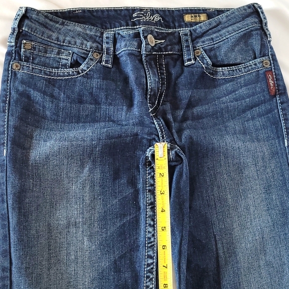 Jeans - Picture 4 of 9